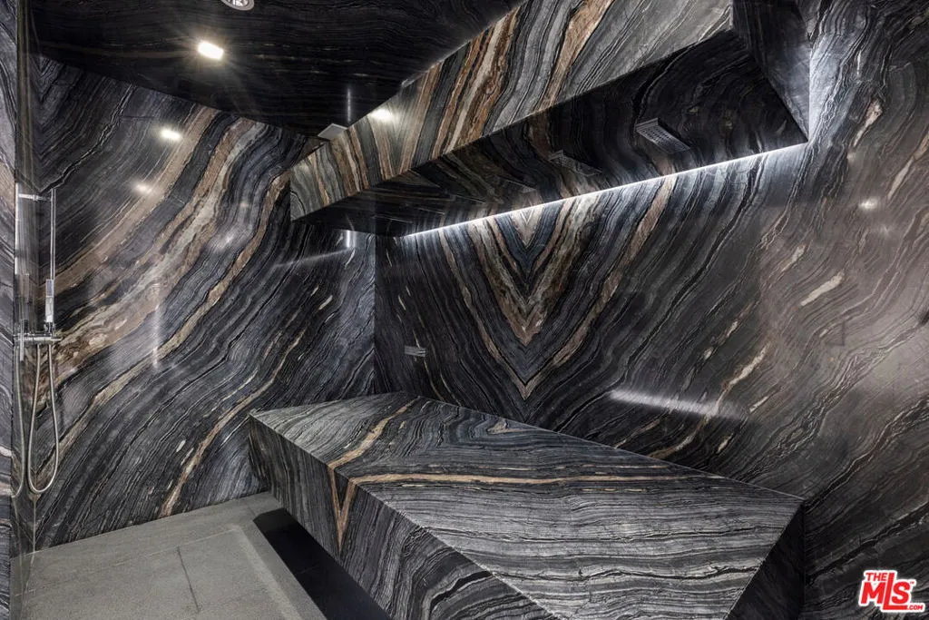 1460 Laurel Way, Beverly Hills, California 90210 home-pic-19